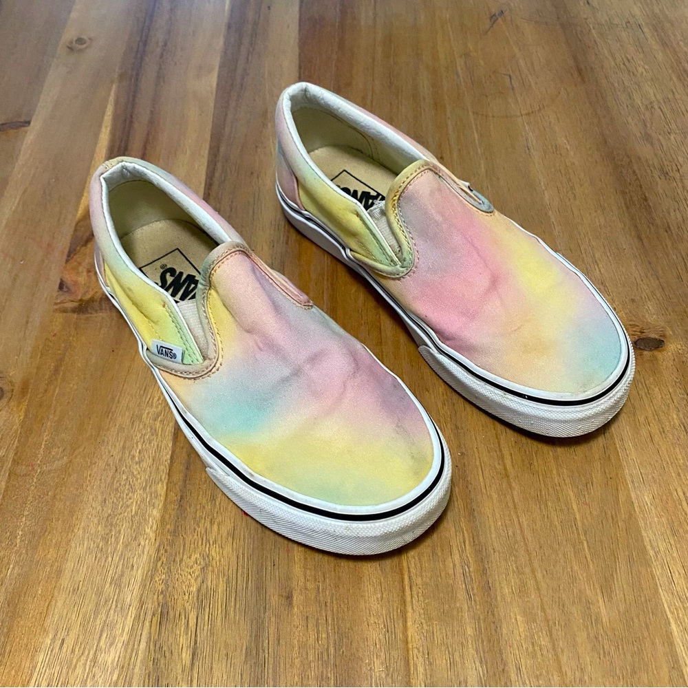 Vans Women’s Asher slip on tie dye sneakers size 6.5
